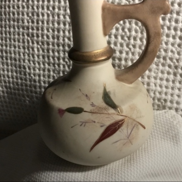 Antique Austrian Porcelain Vase with Handle~Hand Painted Flowers-Signed - Picture 4 of 12